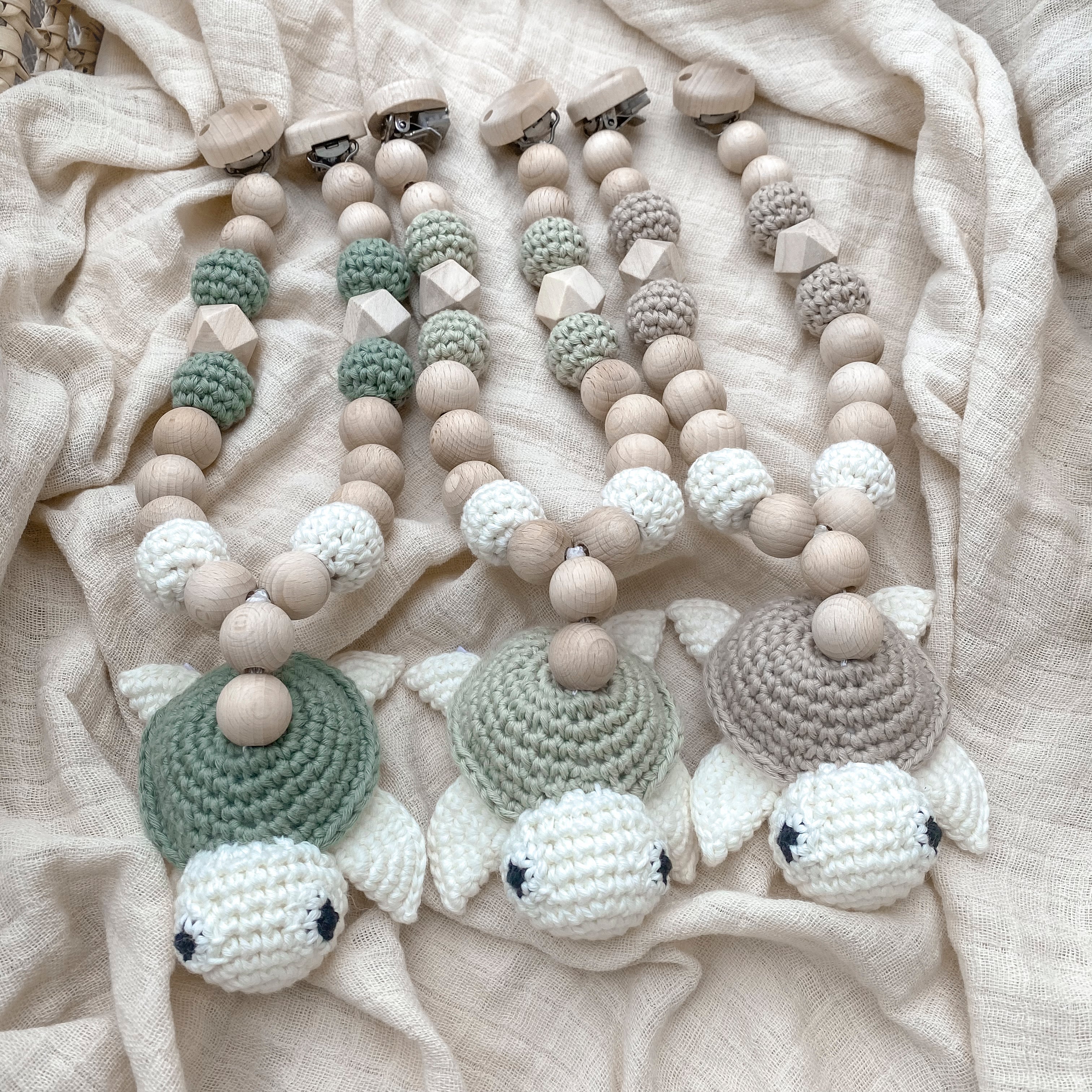 Kinderwagenkette Schildkröte aus Bio-Baumwolle "Beige Henry"