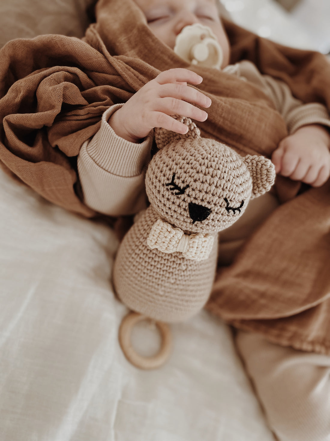 Spieluhr mit Melodieauswahl Bär "Lolo"